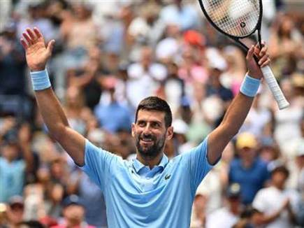 ללא בעיות. ג`וקוביץ` בסיבוב השלישי (GETTY) (צילום: ספורט 5)