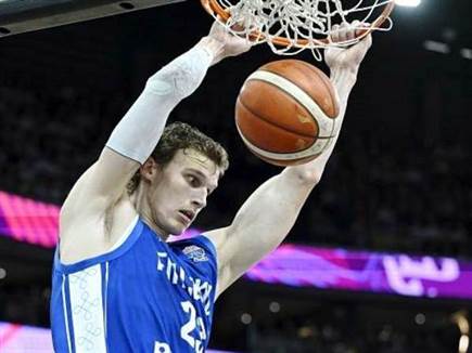 (FIBA) (צילום: ספורט 5)