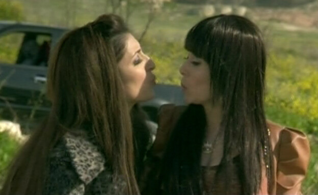 הרווקות מגיעות לקברי צדיקים