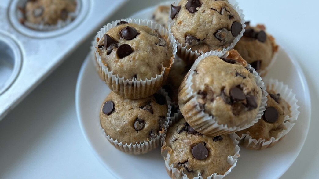 מאפינס בננה, שוקולד צ'יפס ושיבולת שועל. הכי קלים