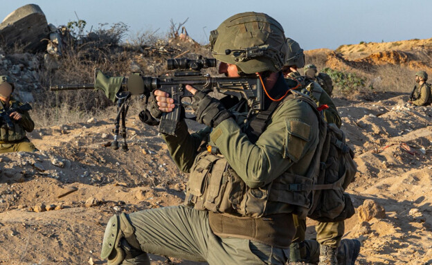 לוחמי צנחנים 646 בסג'עייה, עזה (צילום: דובר צה"ל)