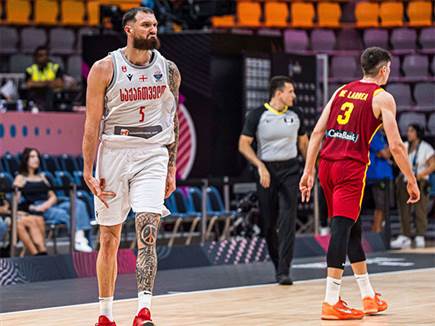 (FIBA) (צילום: ספורט 5)