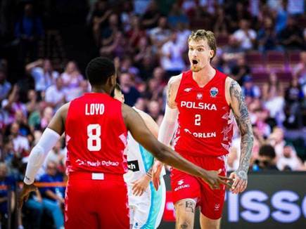 (FIBA) (צילום: ספורט 5)