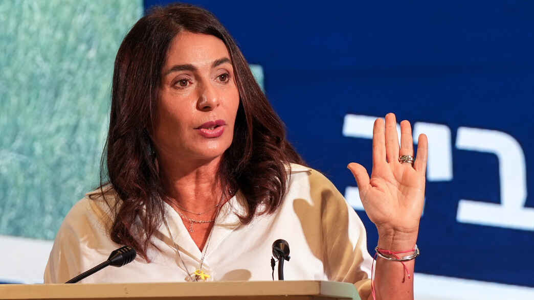 מירי רגב באירוע הכרזת קו הרכבת לקריית שמונה מירי רגב באירוע הכרזת קו הרכבת לקריית שמונה