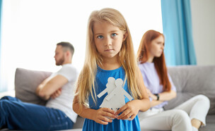 גירושים, הורים, ילדה (צילום: Shakirov Albert, shutterstock)