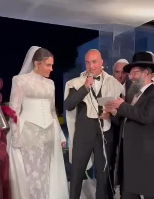 "אין ברירה מלקום ולעזוב": אחרי שלושה חודשי נישואים - מור ממן מתגרש "אין ברירה מלקום ולעזוב": אחרי שלושה חודשי נישואים - מור ממן מתגרש