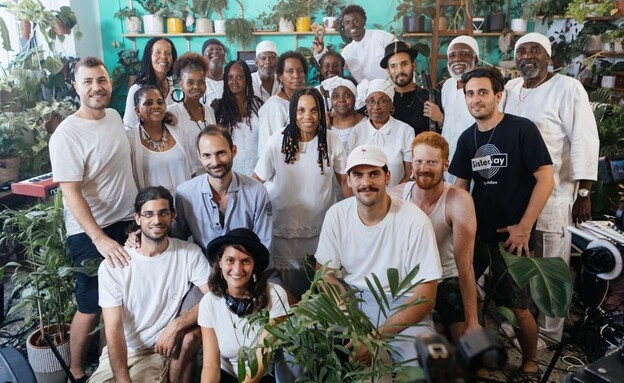 נועם בן שבת ב"סוקולנט סשנז" נועם בן שבת ב"סוקולנט סשנז"