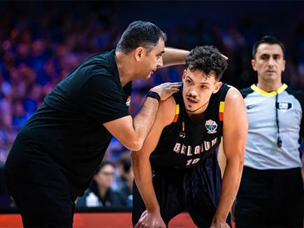 (FIBA) (צילום: ספורט 5)