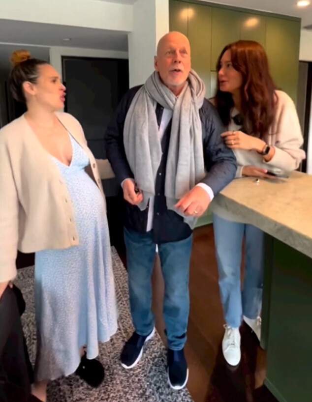 ברוס וויליס חוגג יום הולדת 68 ברוס וויליס חוגג יום הולדת 68