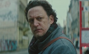 שפה זרה, יחזקאל לזרוב (צילום: באדיבות סרטי יונייטד קינג , יחסי ציבור)