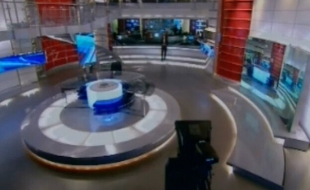 המהדורה הראשונה מהאולפן החדש