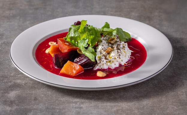 סלקים צבעוניים אפויים וצלויים בנונו סלקים צבעוניים אפויים וצלויים בנונו