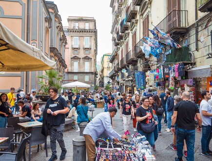 אזהרה למטיילים באיטליה: התפרצות צהבת A באזור נאפולי - יש לשים לב לאוכל המקומי  