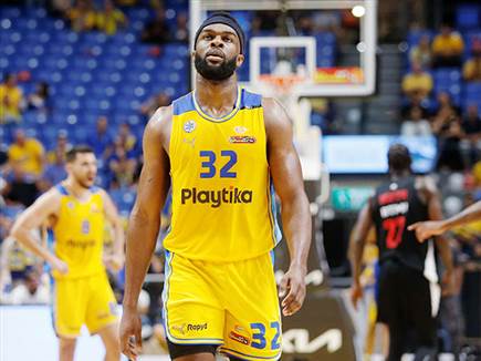 “מכבי ניסתה לשמור עליי, זה היה קשוח“ (אלן שיבר) (צילום: ספורט 5)