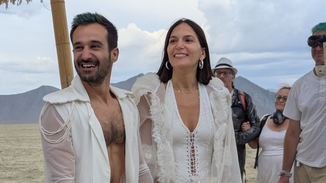 החתונה של דן ועדי בברנינג מן