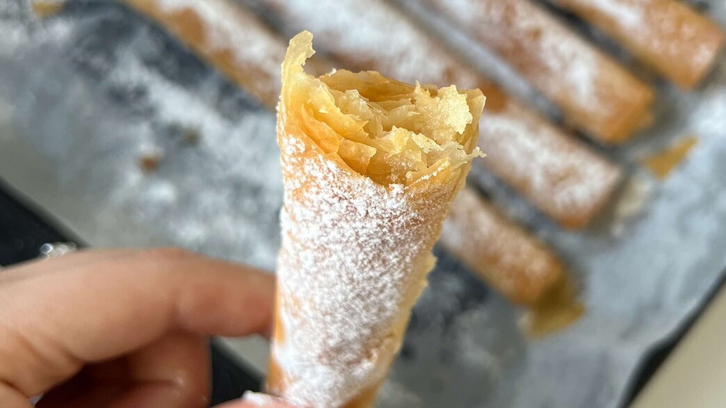 מקלות פילו עם קרם שקדים