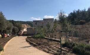 חאן שער הגיא  (צילום: מירב טלמור-קשי)