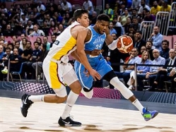 Panagiotis Moschandreou/FIBA via Getty Images (צילום: ספורט 5)