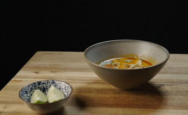 מרק תאילנדי עם עגבניות - צחי מסאס