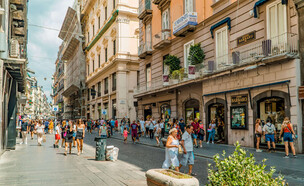 נאפולי איטליה (צילום: JackKPhoto, shutterstock)