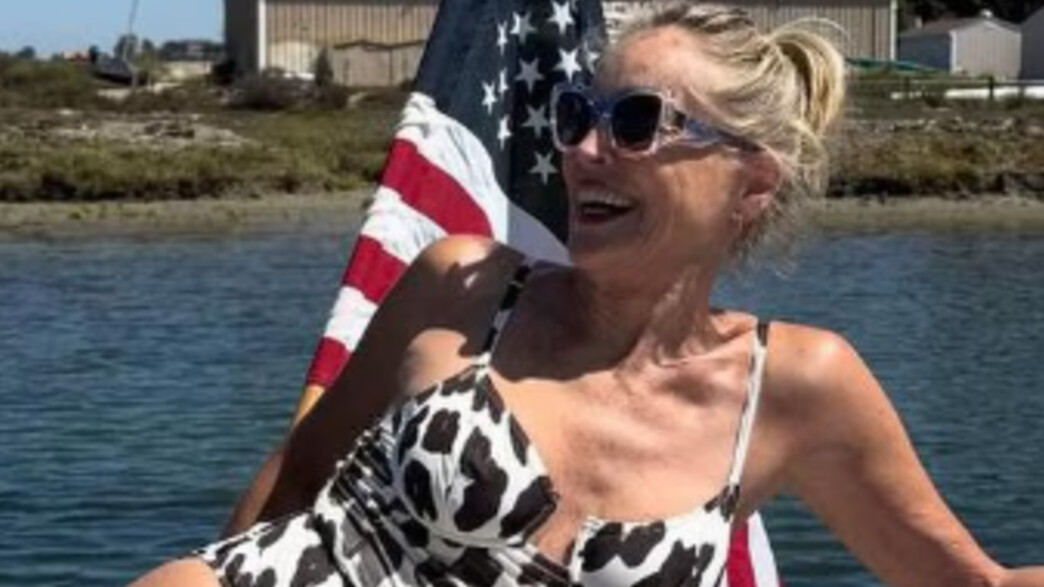 שרון סטון בביקיני מנומר שרון סטון בביקיני מנומר