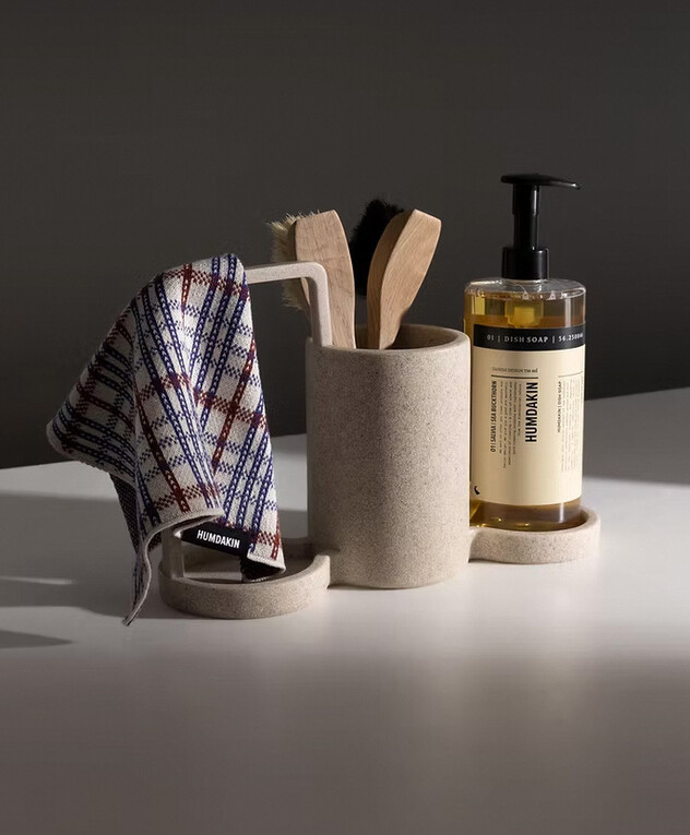 מארז חגים, ג, מחיר 530 ש״ח. להשיג בחנויות ובאתר prat living מארז חגים, ג, מחיר 530 ש״ח. להשיג בחנויות ובאתר