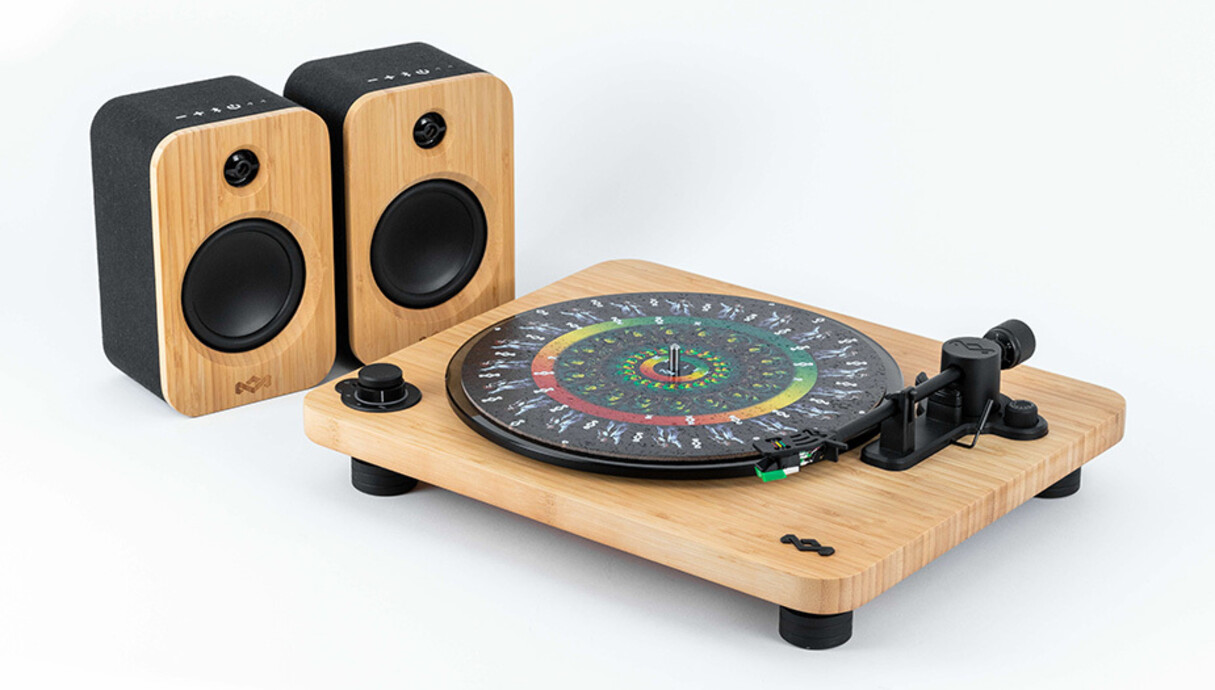 מארז חגים, מארז פטיפון ורמקולים מארלי 2090 שקל מארז חגים, מארז פטיפון ורמקולים מארלי 2090 שקל