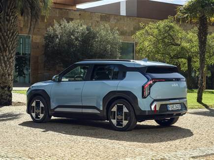 שני מארזי סוללות עם טווחים של 432 ק&ldquo;מ ועד 589 ק&ldquo;מ (צילום: ספורט 5)