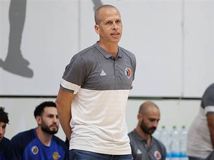 הרבה עבודה לברנר (צילום: אלן שיבר)