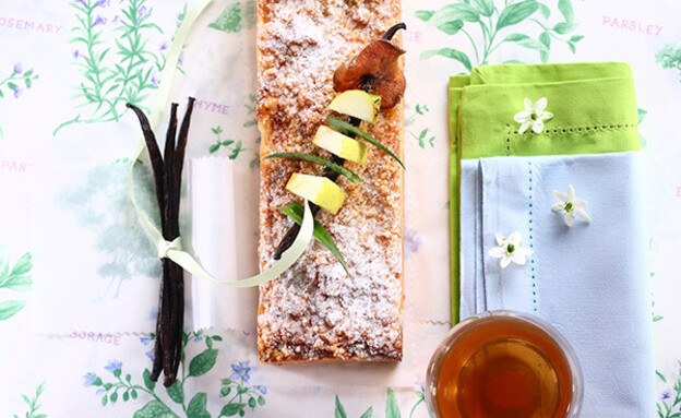 מיקי שמו - עוגת תפוחים וניל מיקי שמו - עוגת תפוחים וניל