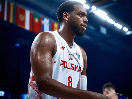 (FIBA) (צילום: ספורט 5)