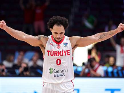 היריבה הבאה: יוון או ליטא (Photo by Christina Pahnke - sampics/Corbis via Getty Images)