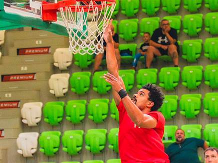 (הפועל תל אביב) (צילום: ספורט 5)