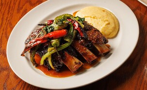 תפריט דבש בעמק בראסרי (צילום: חיים יוסף, יחסי ציבור)