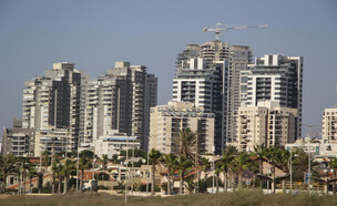 בניין דירות אשדוד (צילום: גרשון אלינסון, פלאש 90)