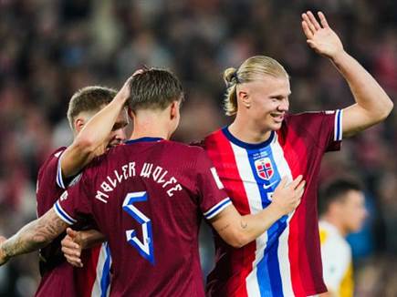 "חלום לשחק לצידו". הולאנד (GETTY)