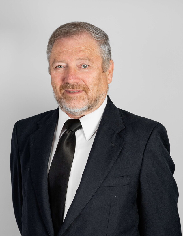 עורך הדין אפרים גלסברג עורך הדין אפרים גלסברג