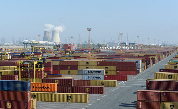 נמל אנטוורפן בבלגיה