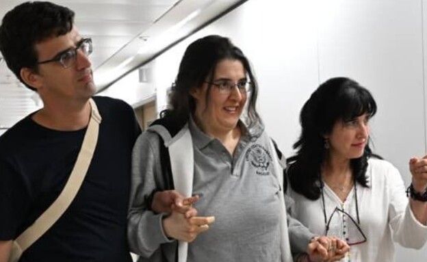 אליזבט צורקוב במפגש עם משפחתה בישראל (צילום: יובל יוסף, לע"מ)