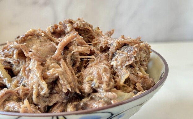 בשר מפורק בתנור ב-5 מרכיבים