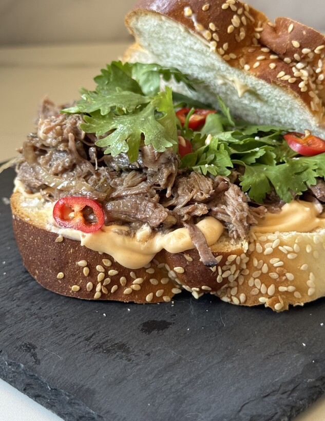 בשר מפורק בתנור ב-5 מרכיבים (צילום: יעל קצב)