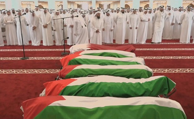 הלוויה בדוחא (צילום: Reuters)