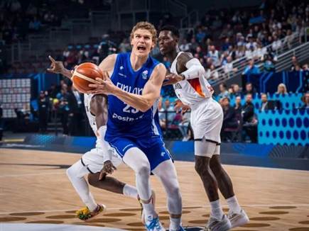 מרקאנן פתח בסערה (FIBA)