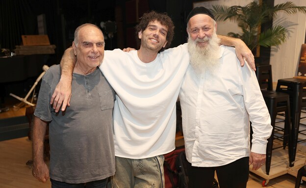 דניאל גרנט משיק אלבום בכורה דניאל גרנט משיק אלבום בכורה