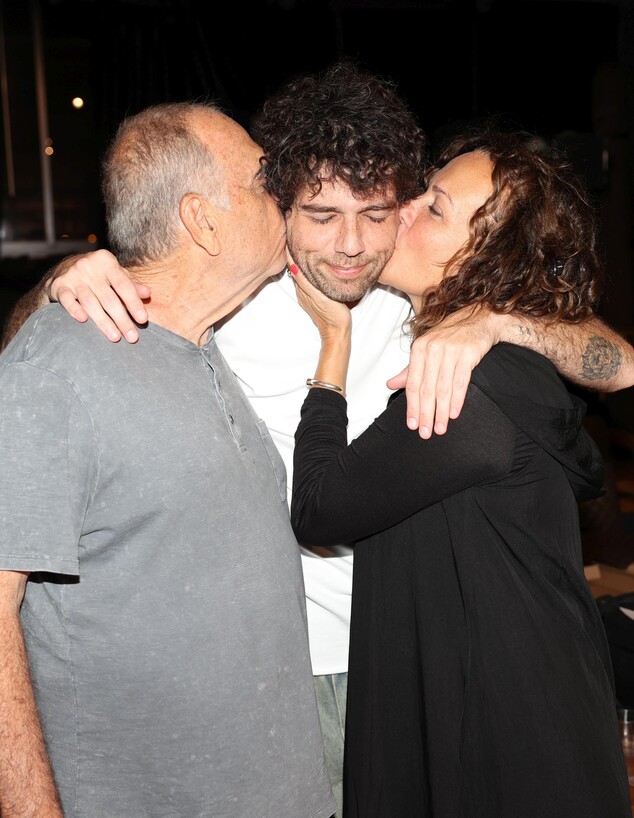 דניאל גרנט משיק אלבום בכורה דניאל גרנט משיק אלבום בכורה