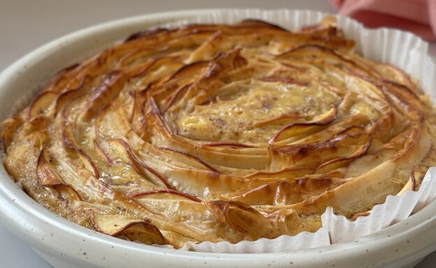 עוגת ספירלה פילו ותפוחים עוגת ספירלה פילו ותפוחים