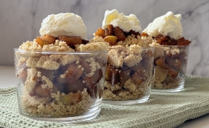 קראמבל תפוחים מפורק. אתם שולטים ביחסים פה (צילום: יעל קצב, mako אוכל)