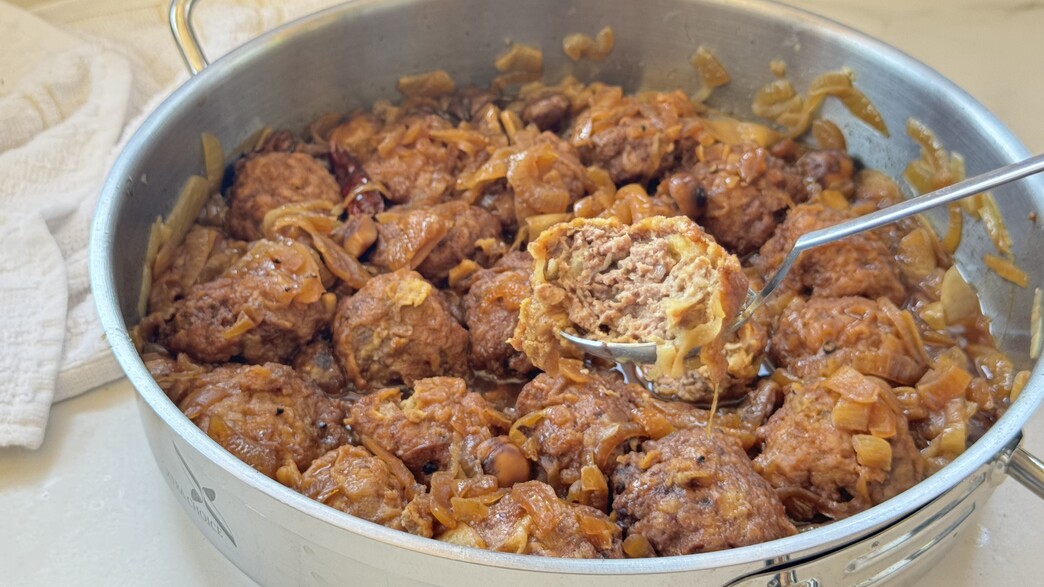 קציצות חגיגיות ברוטב ערמונים קציצות חגיגיות ברוטב ערמונים