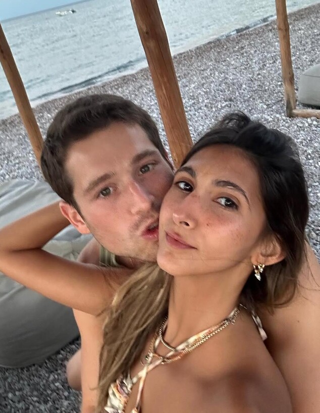 אברהם ארנסון ובת זוגו הדר וילניץ אברהם ארנסון ובת זוגו הדר וילניץ