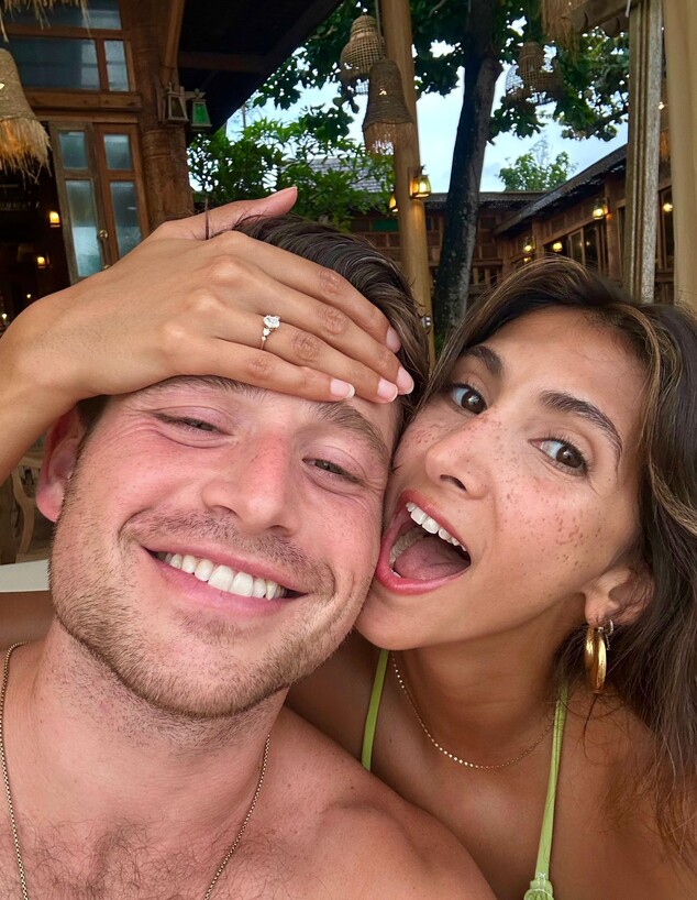 אברהם ארנסון ובת זוגו הדר וילניץ